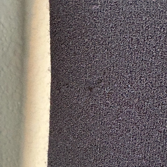 Tommy Hilfiger Black Long Sleeve V-Neck Jumpsuit with Chain Detail; Size 2 - Picture 12 of 13